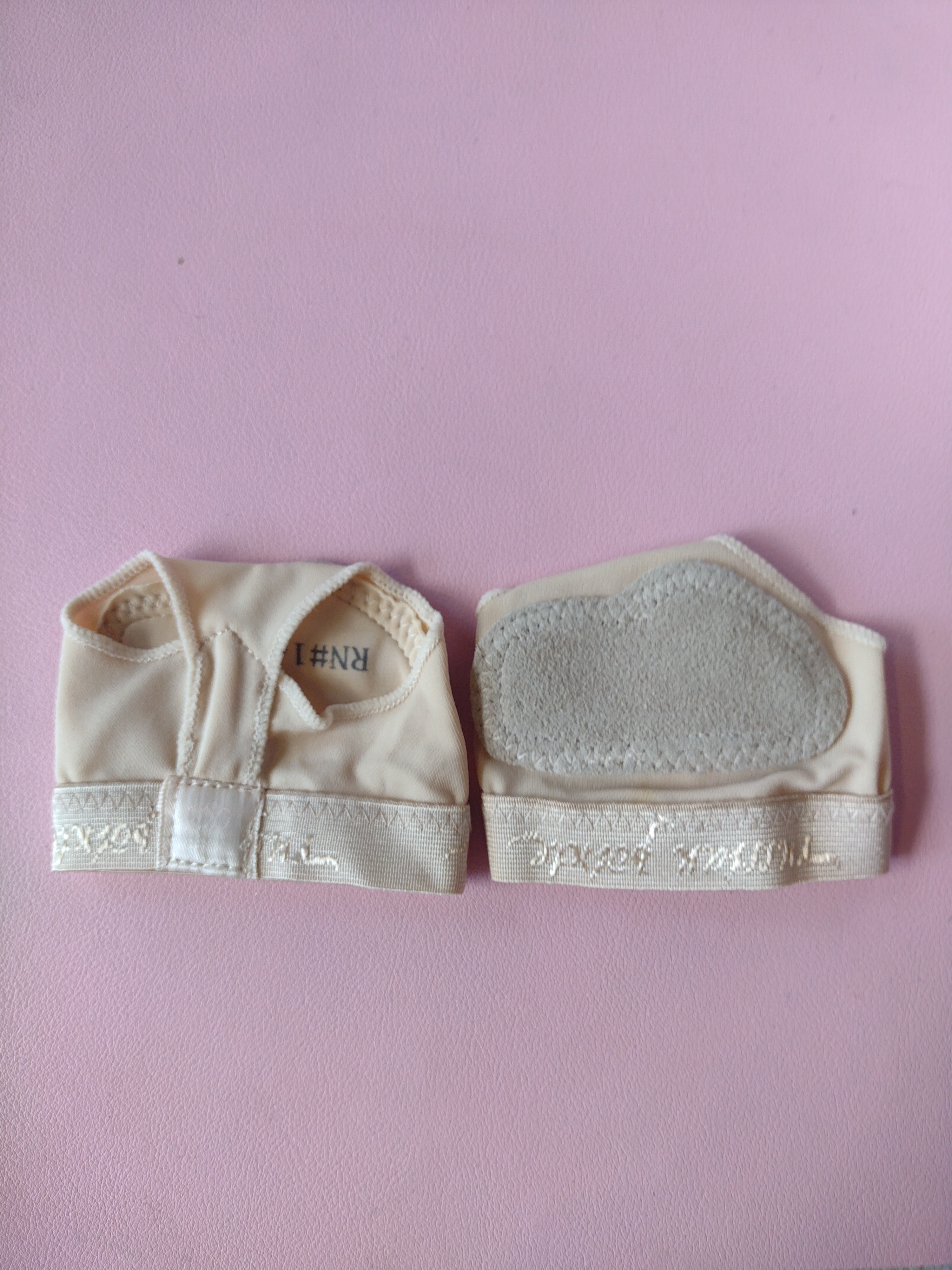 Russian Pointe Minima Foot Thongs, Size Small